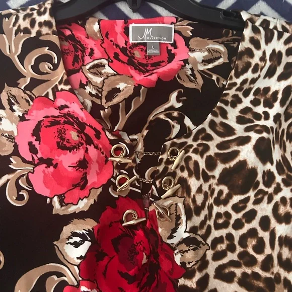 JM Collection Black and Red Graphic 3/4 Sleeve Blouse - Picture 2 of 4